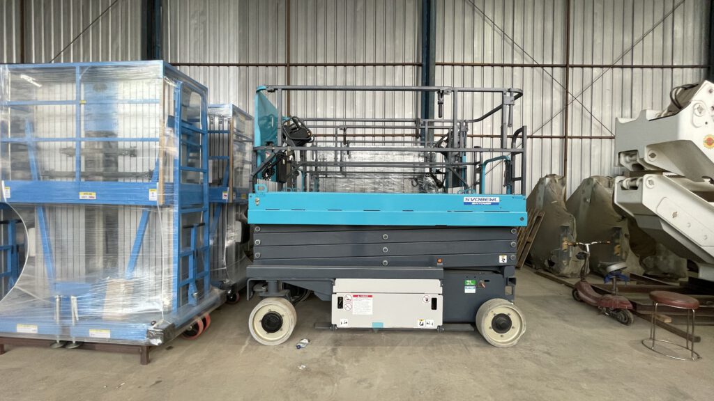 SCISSOR LIFT AICHI SV08E1WM