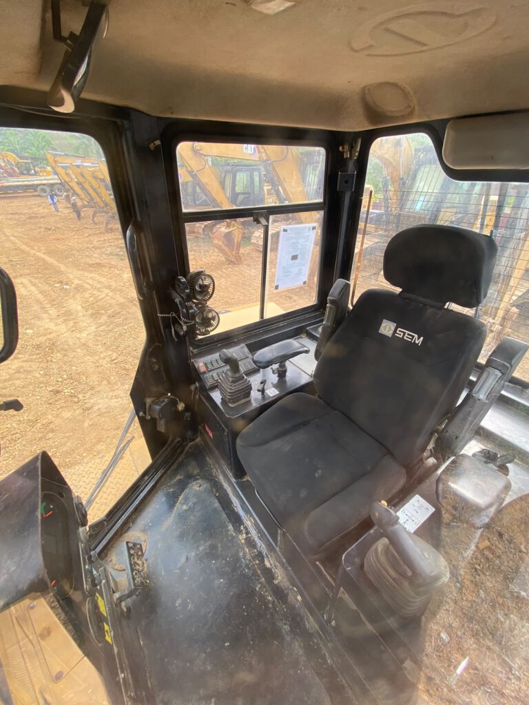 BULLDOZER SEM 816