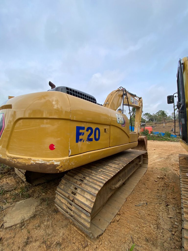 EXCAVATOR STANDARD CAT 320GX