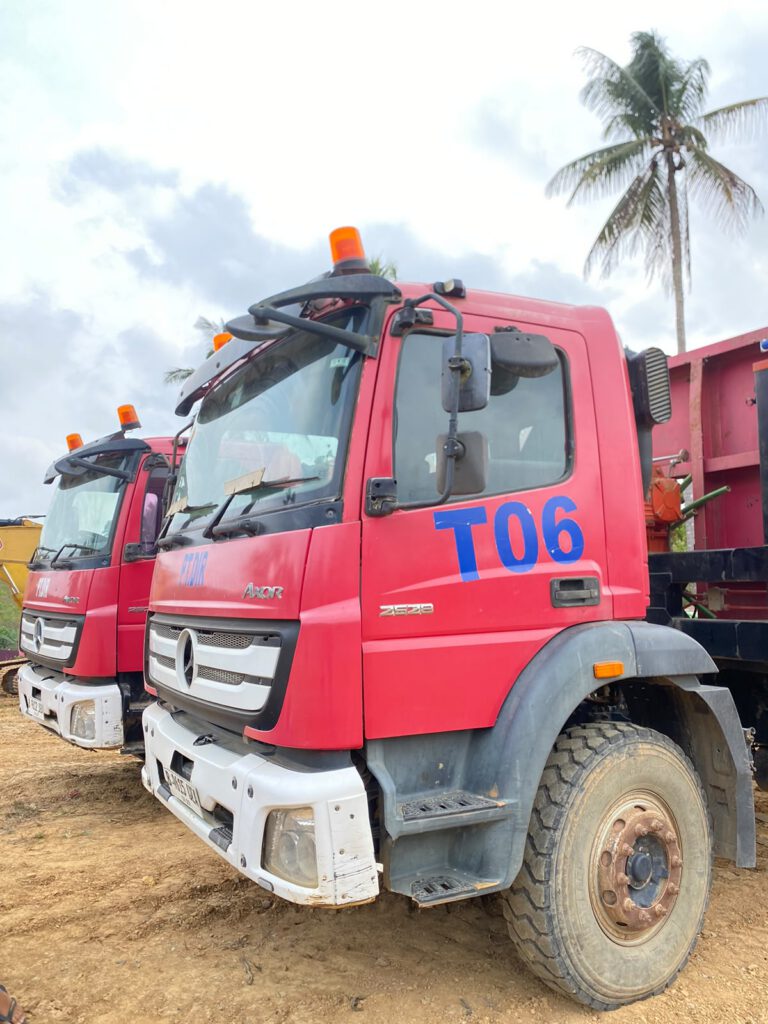 SELF LOADER TRUCK MERCEDES BENZ